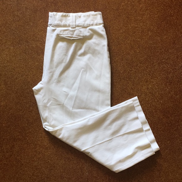 women’s white cropped pants! - Picture 4 of 5